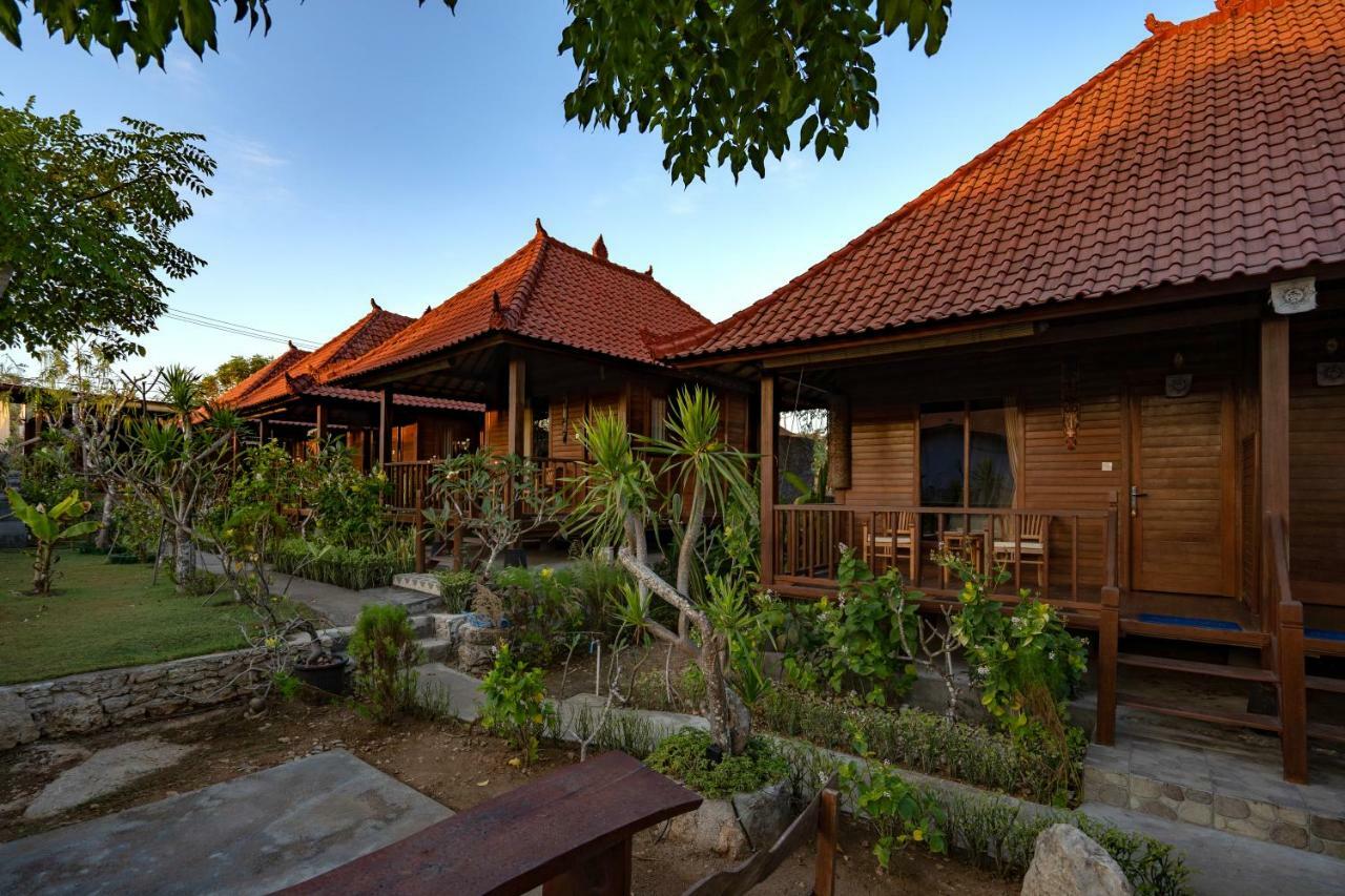 Smooth Garden Bed and Breakfast Lembongan Exteriör bild